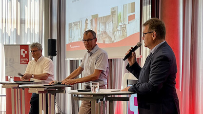 Podium: Prof. Dr. Martin Schmauder, TU Dresden, und Andreas Stephan, VBG